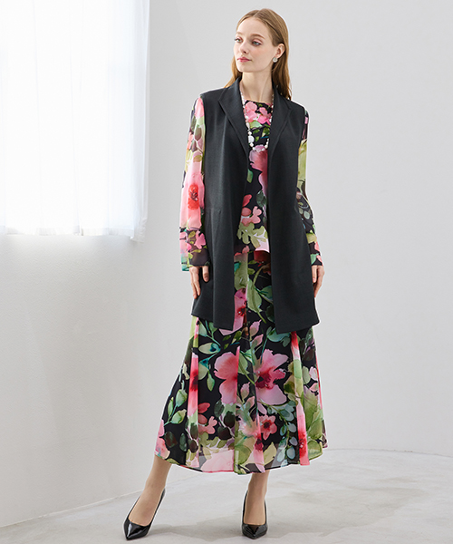 【M～4Lサイズ】　ラージサイズのお洒落服。Lサイズに特化したブランドがおつくりする上質素材を使用したエレガンススタイル。身体に合った服を着ることできちんと感もアップ。自信をもって出かけられる私サイズのお洒落を楽しんで。