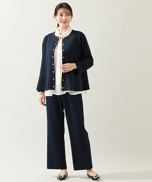 【大きいサイズ】イージーな着用感できれいに見えるセットアップはお仕事やセレモニーシーンにピッタリ。ボウタイブラウスを合わせて女性らしさアップ！