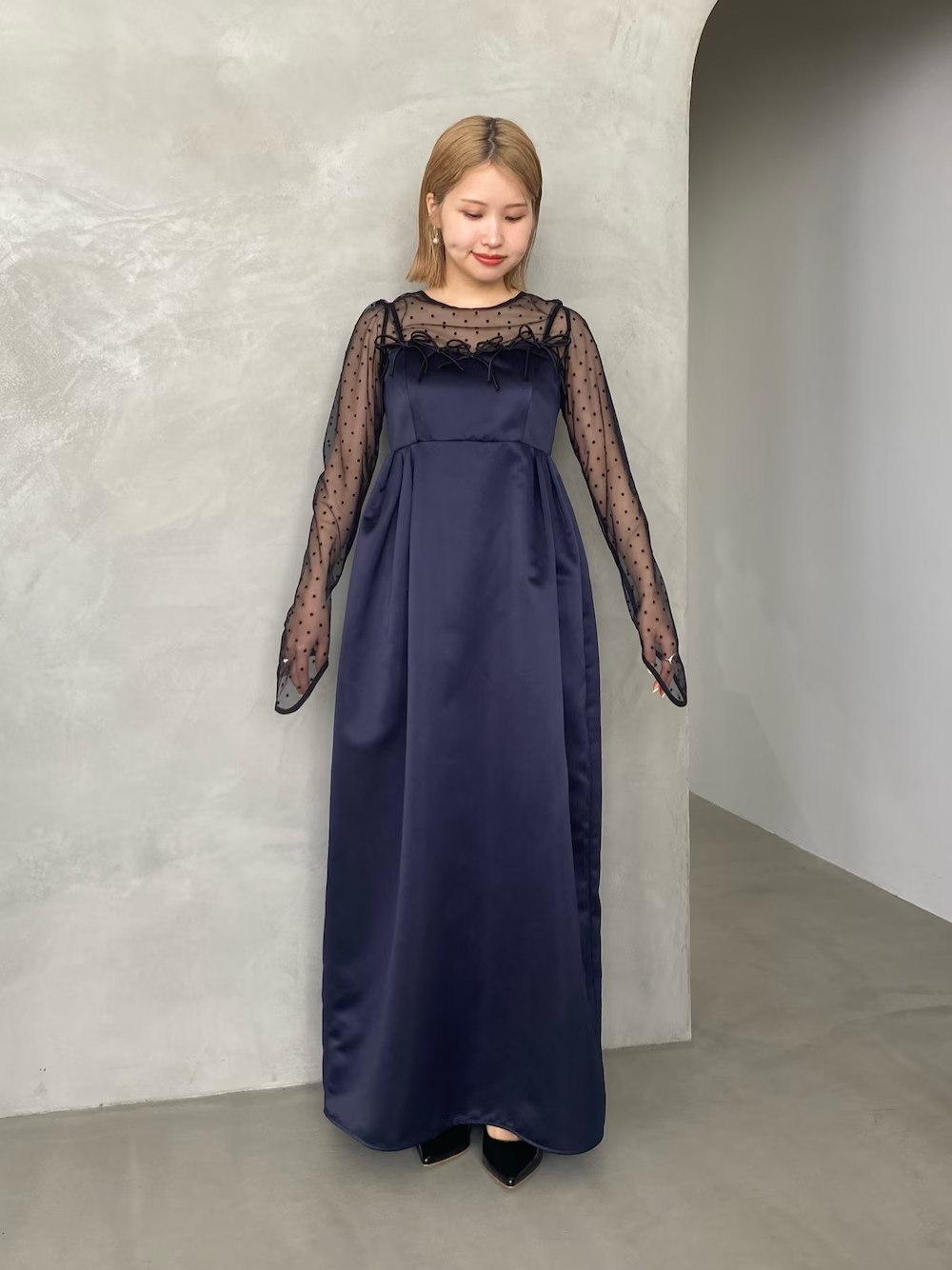 ドット柄のシアートップスとワンピースの
セットアイテムです！

シアートップスは単体でカジュアルに合わせても可愛いので、かなりおすすめ◎