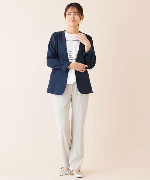 涼やかに羽織れるジャケットは春夏のオフィスカジュアルにピッタリ！