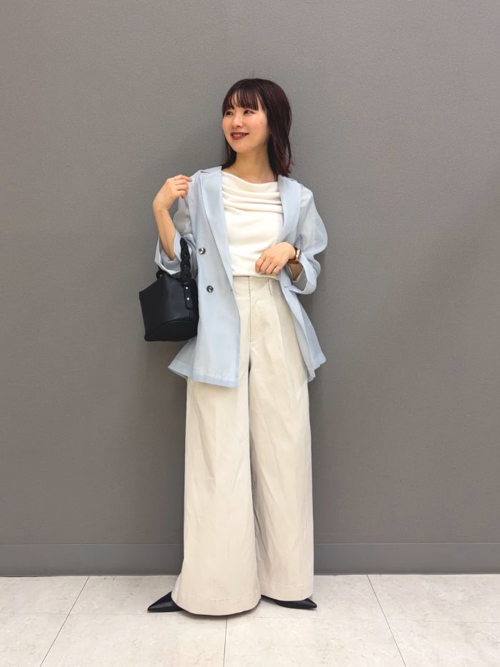 毎年人気のシアージャケットに
今年の新色ブルーが入荷しました〇

淡〜いブルーが
パーソナルカラー関係なく着れる
とっても可愛いカラーです！