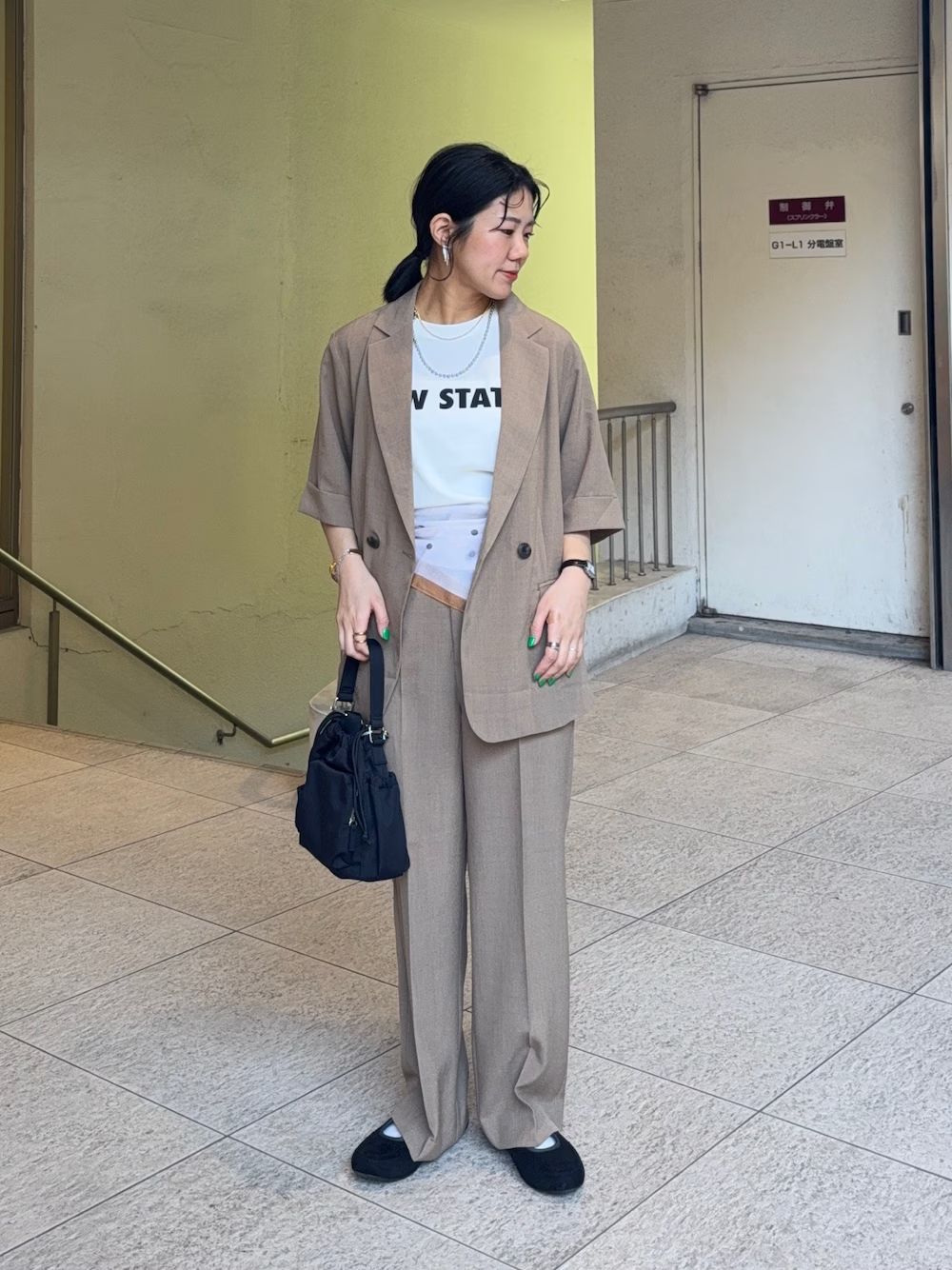 リネンライクのデザインは涼しく着心地のいい
アイテムでジャケットとのセットアップは
お仕事にもぴったり！
パンツはXSサイズから展開しています〇
.
BEIGEのカラーは一気にオシャレ度アップで
個人的おすすめのカラーです♩