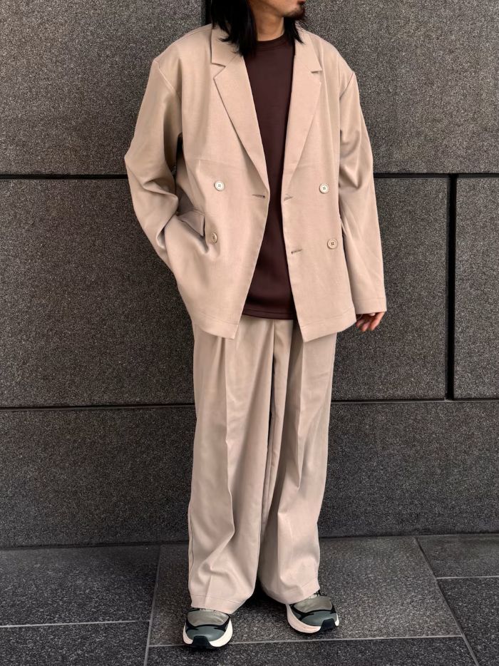 リネンライクなので、さらっとしてる素材感！
春にぴったりすぎるセットアップをぜひ！