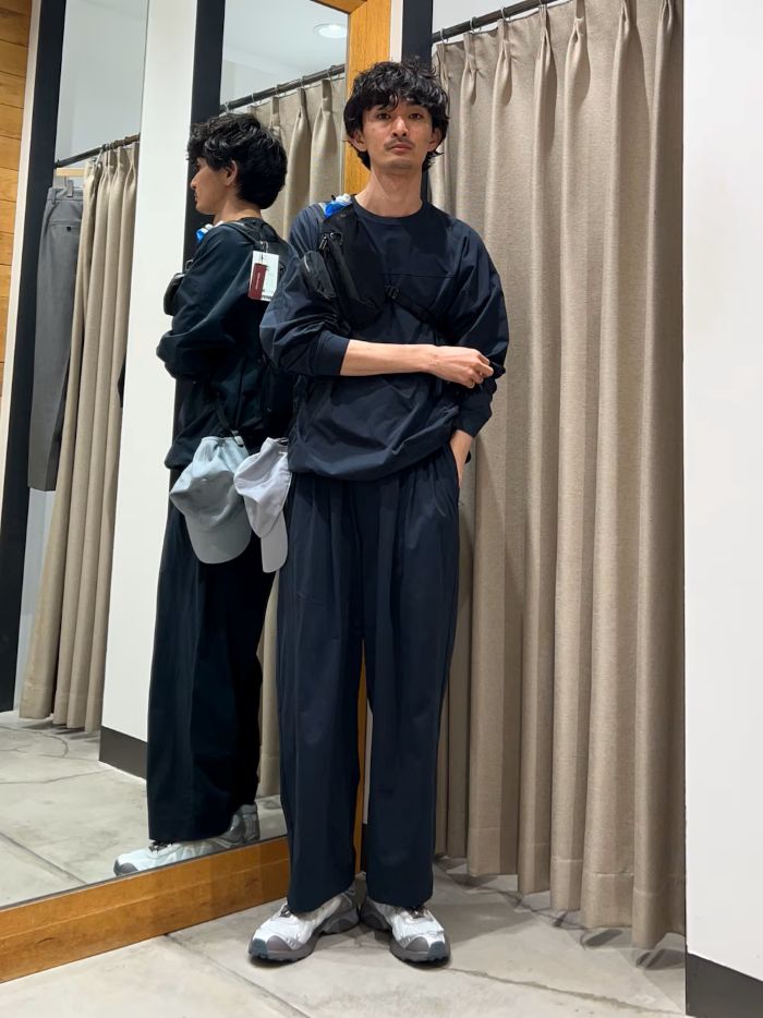 今年の春夏wide dad。より涼しくある快適に着やすいbreezy techにアップデート。

なにより軽いです。街着でも簡単なアウトドアスタイルとしても。