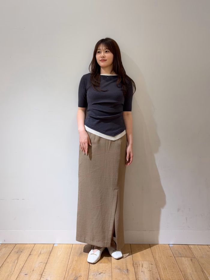 大人気のニットトップスです！
是非ご覧ください！