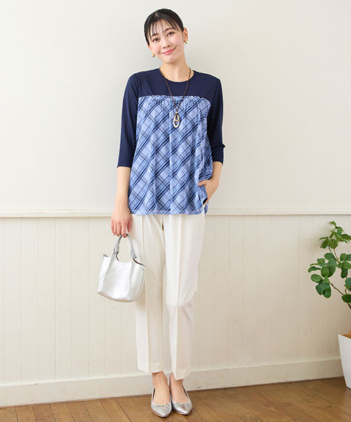 【大きいサイズ】チュールを重ねたデザイントップスはパンツコーデに軽さと甘さを添えてくれます