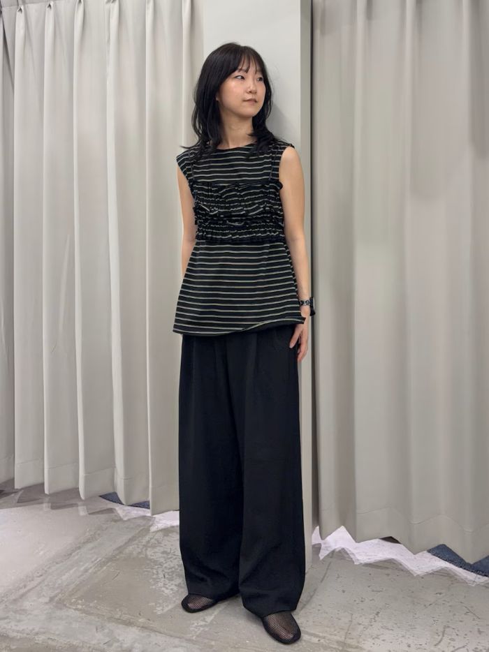 新作アイテム着てみました！
ビスチェセットで一枚で可愛いです♩