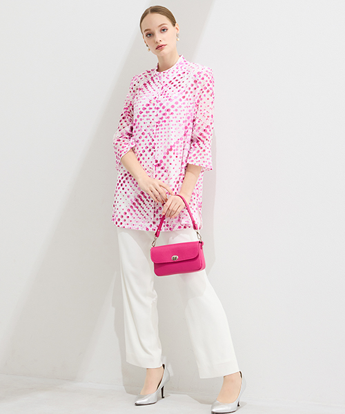 【M～4Lサイズ】　ラージサイズのお洒落服。Lサイズに特化したブランドがおつくりする上質素材を使用したエレガンススタイル。身体に合った服を着ることできちんと感もアップ。自信をもって出かけられる私サイズのお洒落を楽しんで。大人のこなれ感あるカジュアルライン「スプラウト」も併せてご覧ください。