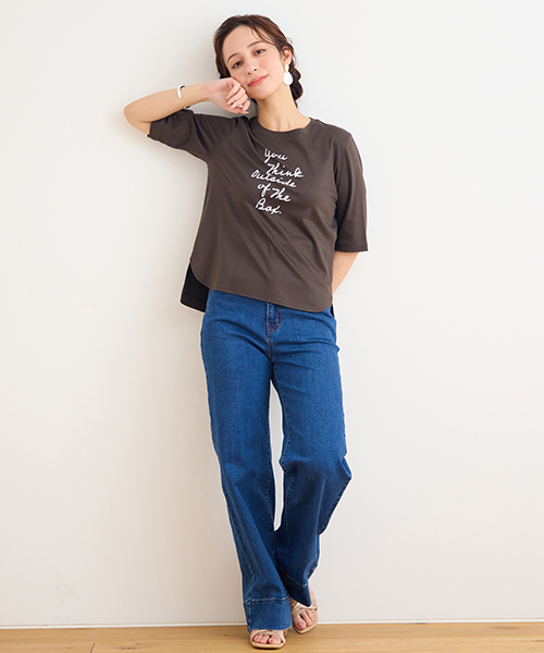 “Find Your Size” -探していたのは、こんな服- 小柄さんに似合う上品でバランスの良いSサイズ服、リリアンビューティエクラ。 Mサイズは一部店舗とオンラインショップにて販売。モデル身長：155㎝