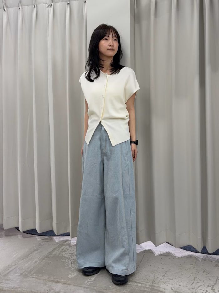 人気のトップス着てみました！

オンオフ気にせず着ていただけます◯