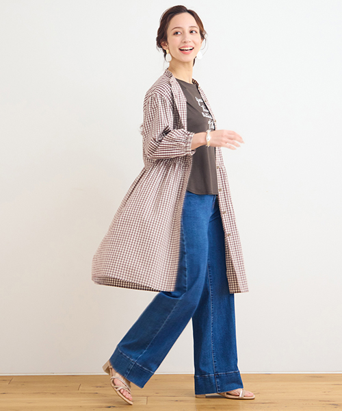 	“Find Your Size” -探していたのは、こんな服- 小柄さんに似合う上品でバランスの良いSサイズ服、リリアンビューティエクラ。 Mサイズは一部店舗とオンラインショップにて販売。モデル身長：155㎝