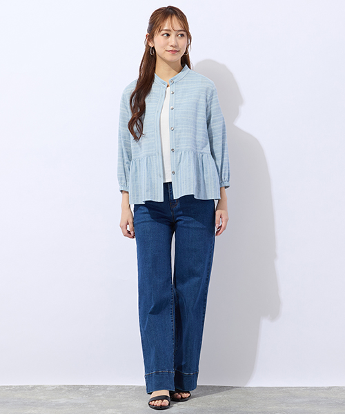 “Find Your Size” -探していたのは、こんな服- 小柄さんに似合う上品でバランスの良いSサイズ服、リリアンビューティエクラ。 Mサイズは一部店舗とオンラインショップにて販売。モデル身長：155㎝
