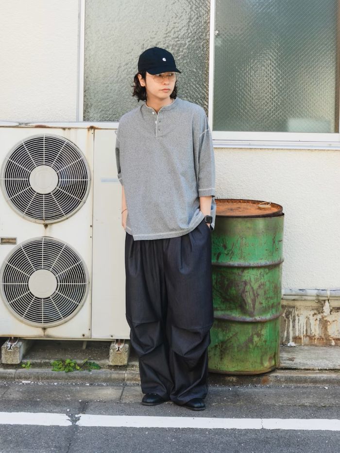トレンド感あり
今の気温にドンピシャな
オーバーサイズT
ラフにガバッと合わせてください