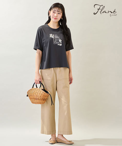 misselから生まれたニューライン「Flane」
ブランドアイコンである香水瓶を描いたTシャツはカジュアルコーデに甘さを添えてくれます