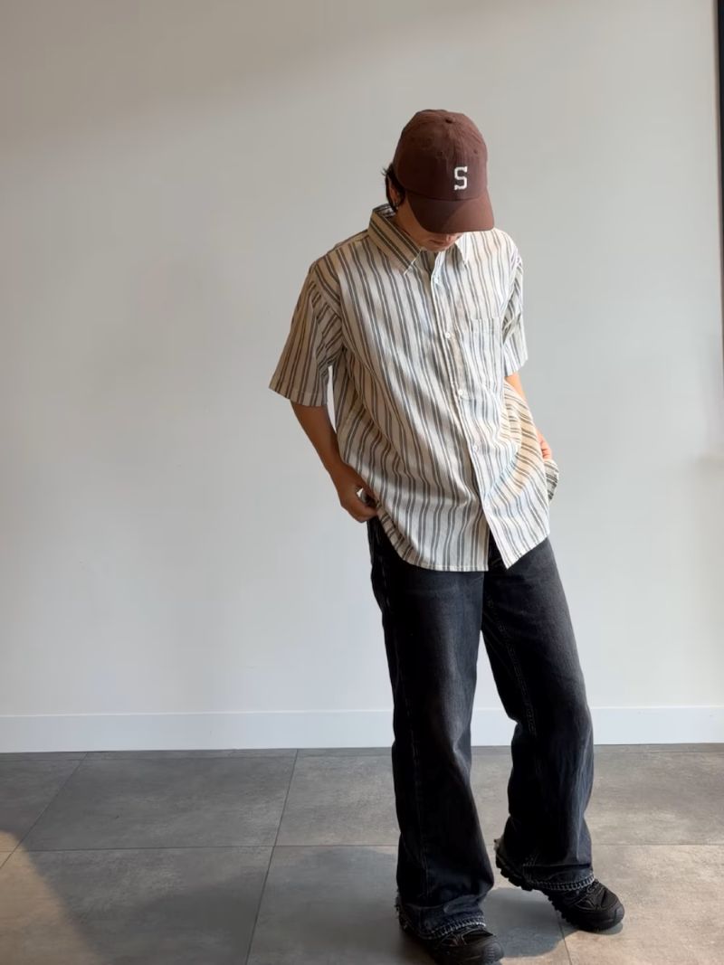 今回はSONNY LABELのストライプシャツを主役に、
夏らしい爽やかなコーディネートにしてみました◎

細めのストライプなので主張が強すぎず、
1枚で着ても程よく雰囲気が出るのが魅力です！