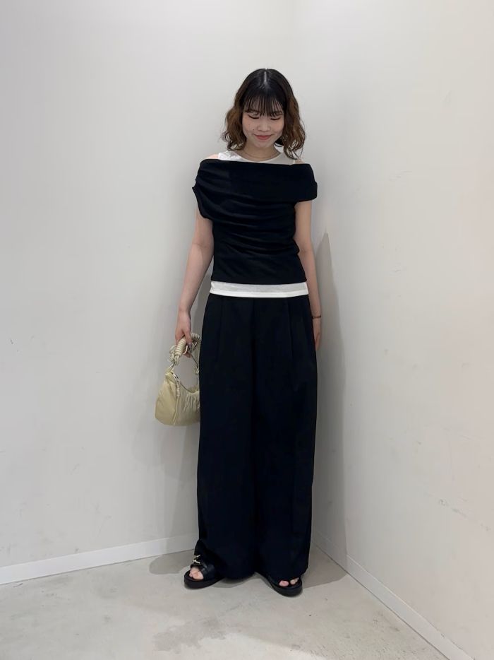 1枚で完成するレイヤードトップスです！フィット感あります！