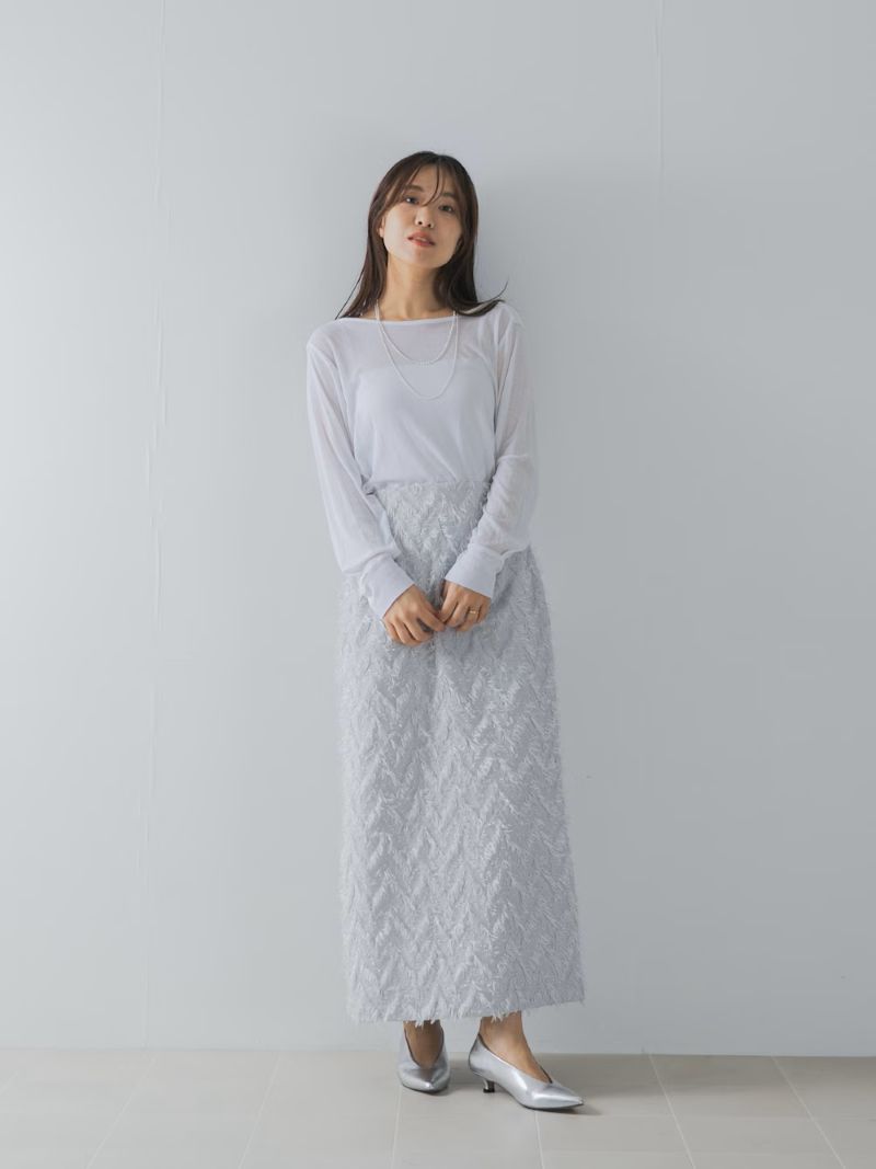 〈スカート〉
ROSSOのジャガードスカート
ふわふわのファーがたくさんついてるような生地で
着るだけで秋服欲が上がる！
爽やかなカラーなので暑苦しくなく
夏のカットソーなどと合わせて取り入れやすそうで◎