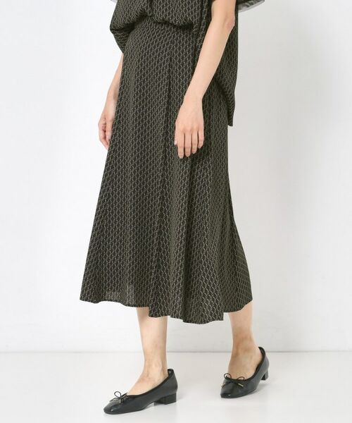 CORDIER / コルディア ロング・マキシ丈スカート | 【セットアップ／洗える】大人の着映え 幾何柄プリントフレアスカート | 詳細16