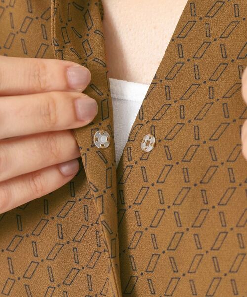 CORDIER / コルディア シャツ・ブラウス | 【セットアップ／洗える】大人の着映え 幾何柄チュールデザインブラウス | 詳細7