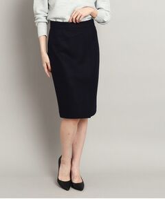 【日本製／快適な履き心地】シャープな印象、切替デザインタイトスカート