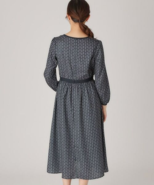 COUP DE CHANCE / クードシャンス ミニ丈・ひざ丈ワンピース | 【洗える】チェーン風プリント柄ワンピース | 詳細10