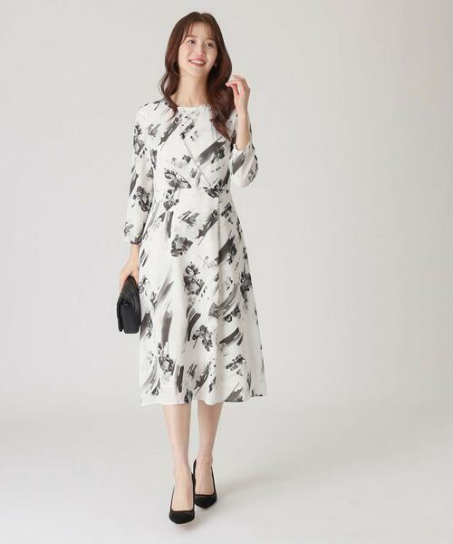 COUP DE CHANCE / クードシャンス ミニ丈・ひざ丈ワンピース | 【洗える／日本製】変形フラワー柄ワンピース | 詳細2