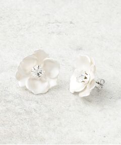 COUP DE CHANCE / クードシャンス ピアス・イヤリング | フラワーピアス／ツヤ感のあるシルバー仕上げ／華やか