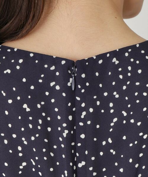 COUP DE CHANCE / クードシャンス ミニ丈・ひざ丈ワンピース | 【洗える／プリーツ加工】ランダムドットのプリーツワンピース | 詳細14