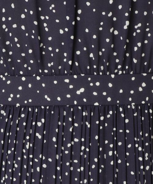 COUP DE CHANCE / クードシャンス ミニ丈・ひざ丈ワンピース | 【洗える／プリーツ加工】ランダムドットのプリーツワンピース | 詳細9