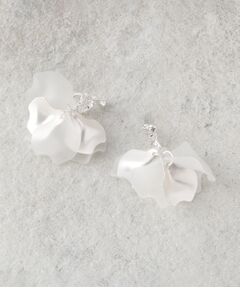 COUP DE CHANCE / クードシャンス ピアス・イヤリング | ペタルイヤリング／花びらモチーフ／大人フェミニン