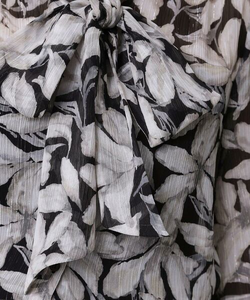 COUP DE CHANCE / クードシャンス シャツ・ブラウス | 【手洗い可／日本製】花柄ボウタイブラウス | 詳細4