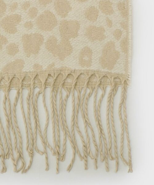 COUP DE CHANCE / クードシャンス マフラー・ショール・スヌード・ストール | レオパード柄ストール／フリンジストール | 詳細3