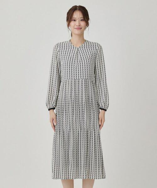COUP DE CHANCE / クードシャンス ミニ丈・ひざ丈ワンピース | 【ボウ取外し可】幾何柄プリーツワンピース | 詳細18