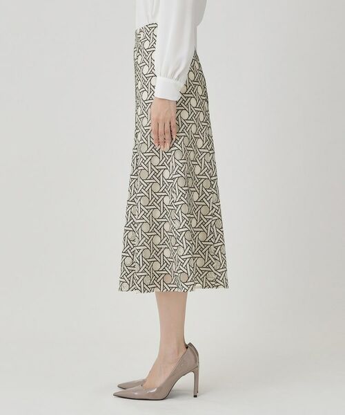 COUP DE CHANCE / クードシャンス ロング・マキシ丈スカート | 【日本製】シアー刺繍のフレアースカート | 詳細19