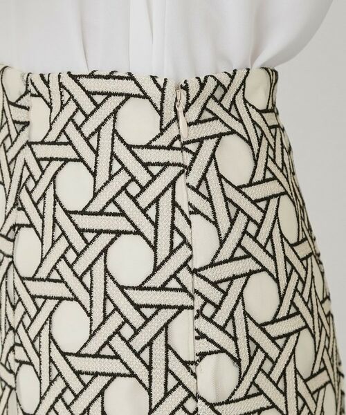 COUP DE CHANCE / クードシャンス ロング・マキシ丈スカート | 【日本製】シアー刺繍のフレアースカート | 詳細22