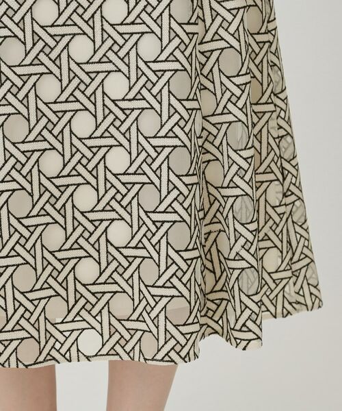 COUP DE CHANCE / クードシャンス ロング・マキシ丈スカート | 【日本製】シアー刺繍のフレアースカート | 詳細23