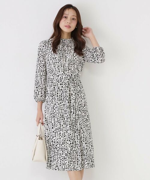 COUP DE CHANCE / クードシャンス ミニ丈・ひざ丈ワンピース | 【手洗い可／日本製】幾何柄エレガントワンピース（ライトグレー(111)）