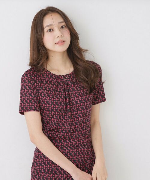 COUP DE CHANCE / クードシャンス カットソー | 【手洗い可／日本製／一枚着／ジャケットイン／セットアップ可】幾何柄カットソー（ピンク(173)）