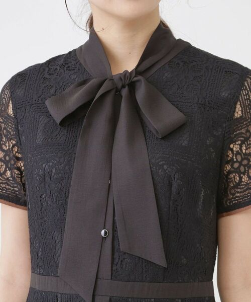 COUP DE CHANCE / クードシャンス ロング・マキシ丈ワンピース | 【リボン取り外し可】ボウタイ付レースワンピース | 詳細20