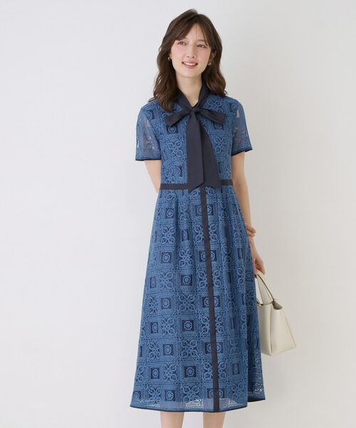 COUP DE CHANCE / クードシャンス ロング・マキシ丈ワンピース | 【ベトナム／ボウ取り外し可】ボウタイ付レースワンピース | 詳細6