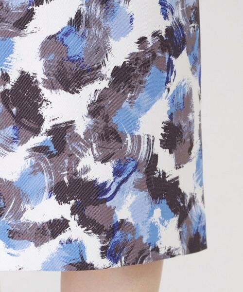 COUP DE CHANCE / クードシャンス ミニ・ひざ丈スカート | 【手洗い可／日本製】アート風花柄タイトスカート | 詳細15