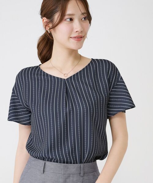 COUP DE CHANCE / クードシャンス シャツ・ブラウス | 【手洗い可／日本製／一枚着／ジャケットイン】チェーン柄ブラウス（ネイビー(194)）