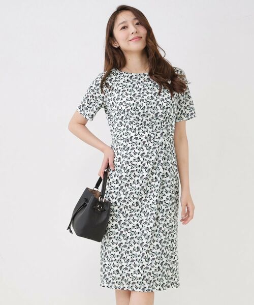 COUP DE CHANCE / クードシャンス ミニ丈・ひざ丈ワンピース | 【手洗い可／日本製】タック入タイトワンピース | 詳細1