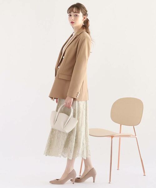 Couture Brooch / クチュールブローチ テーラードジャケット | 【フェイクパールボタンが華やかさを添える。】ダブルブレストジャケット | 詳細2