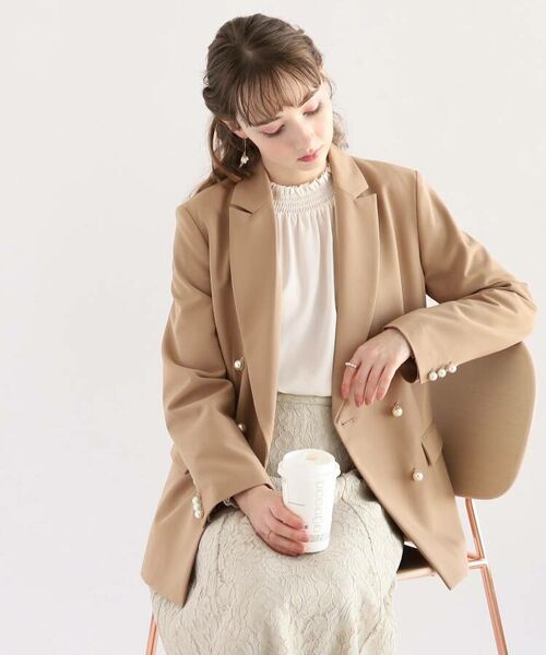 Couture Brooch / クチュールブローチ テーラードジャケット | 【フェイクパールボタンが華やかさを添える。】ダブルブレストジャケット | 詳細8