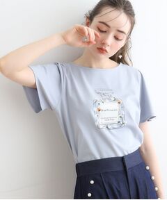 【マシンウォッシャブル】フラワーパフュームフレア袖Tシャツ