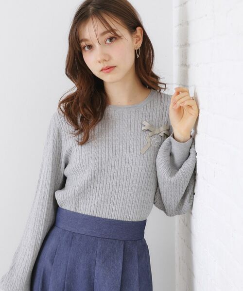 Couture Brooch / クチュールブローチ ニット・セーター | 【きれいめカジュアル/通勤】細ケーブルリボン刺繍ロゴニット | 詳細19