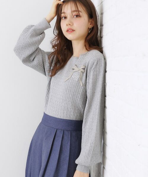 Couture Brooch / クチュールブローチ ニット・セーター | 【きれいめカジュアル/通勤】細ケーブルリボン刺繍ロゴニット | 詳細22