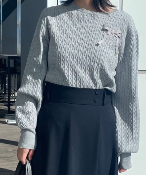 Couture Brooch / クチュールブローチ ニット・セーター | 【きれいめカジュアル/通勤】細ケーブルリボン刺繍ロゴニット | 詳細27