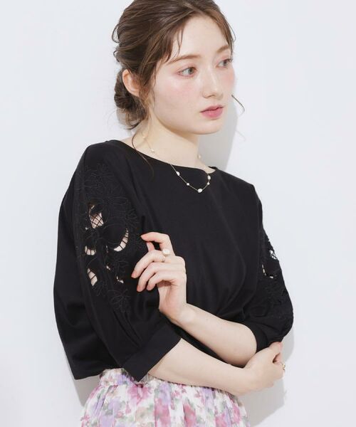 Couture Brooch / クチュールブローチ カットソー | 【接触冷感・洗える・UV機能付き・二の腕カバー】デイジー＆リボン エンブロドルマントップス | 詳細19